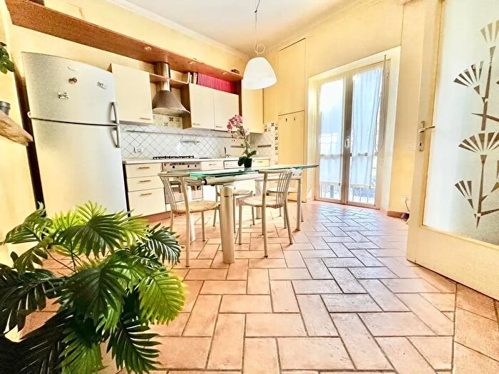 Appartamento quadrilocale in vendita in Via Villa Rendenta, Spoleto