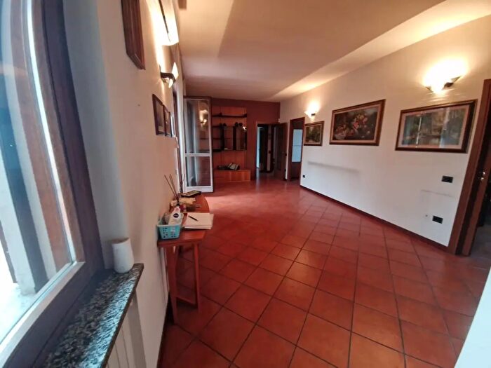 Casa con 5 locali in vendita in Via Pagliera, Lainate