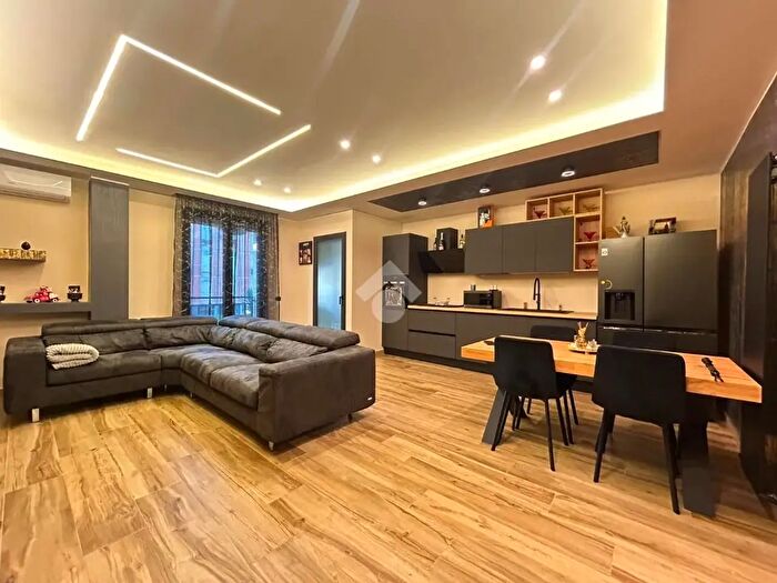 Appartamento quadrilocale in vendita in Via Megara Iblea, Palermo