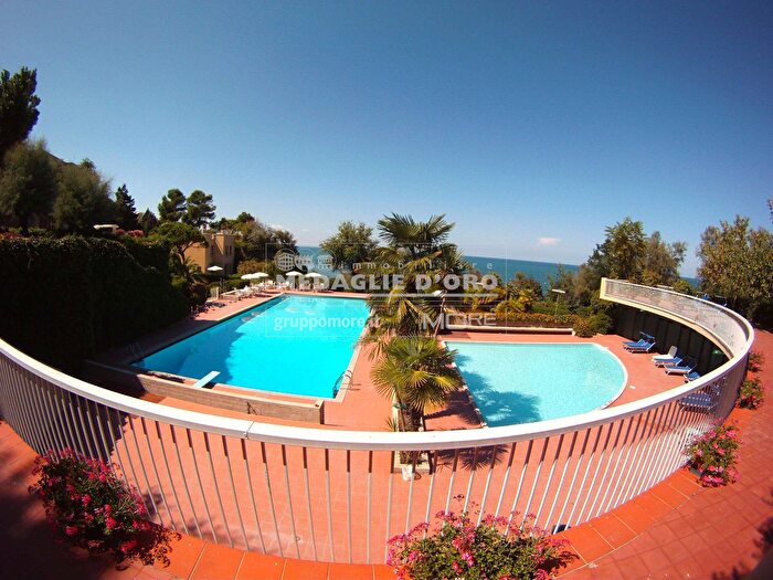 Appartamento con 5 locali in vendita in AdZe Via Panoramica, Gabicce Mare