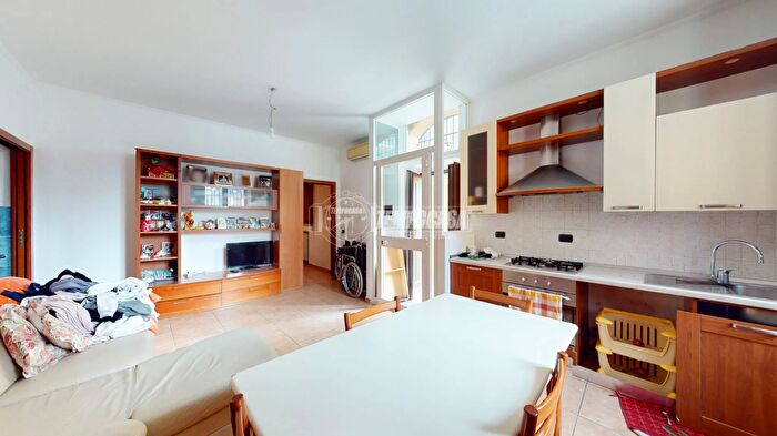 Appartamento bilocale in vendita in Piazza San Giorgio, Settimo Milanese