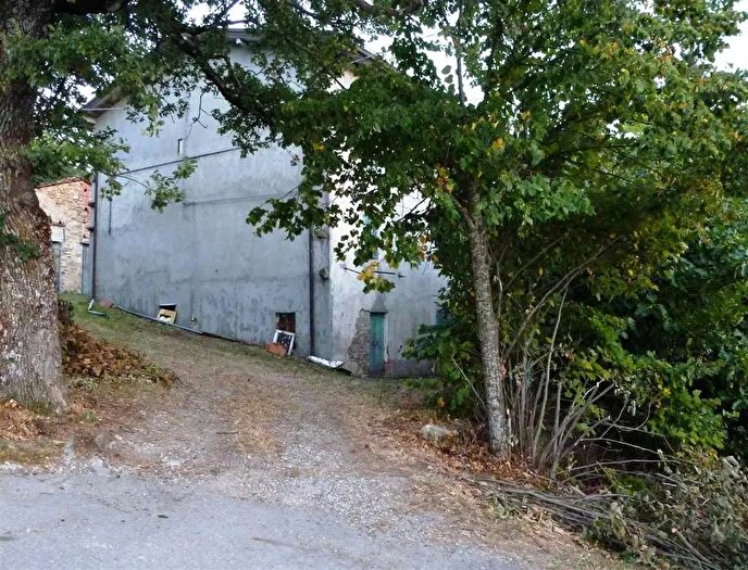 Casa con 8 locali in vendita in Via Case Conti Castiglione dei Pepoli, Castiglione Dei Pepoli