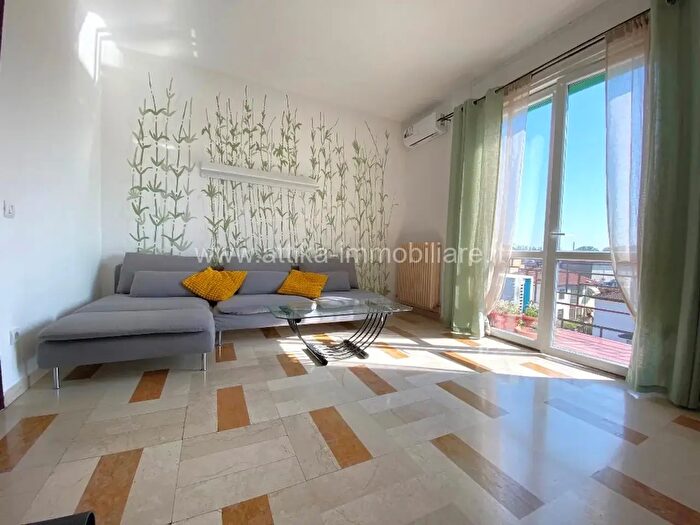 Appartamento quadrilocale in vendita in Viale Giovanni Amendola, Rovigo