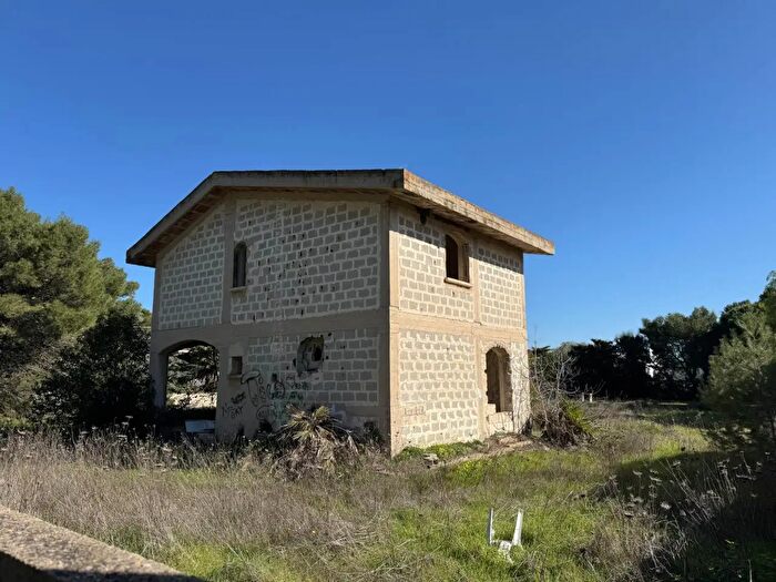 Casa quadrilocale in vendita in Pulsano