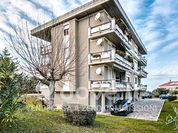 Appartamento con 6 locali in vendita in Strada Colle Renazzo, Pescara