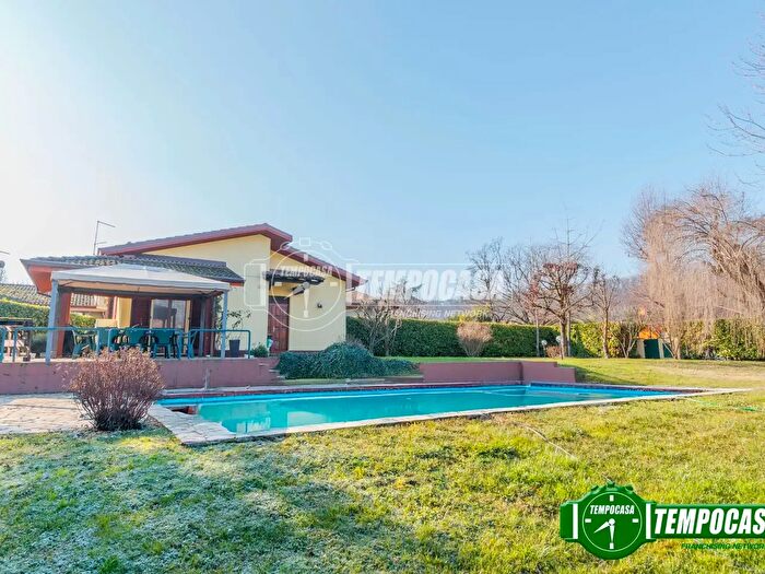 Casa con 5 locali in vendita in Gazzola