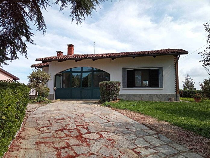 Casa quadrilocale in vendita in Via Einaudi, Cellarengo