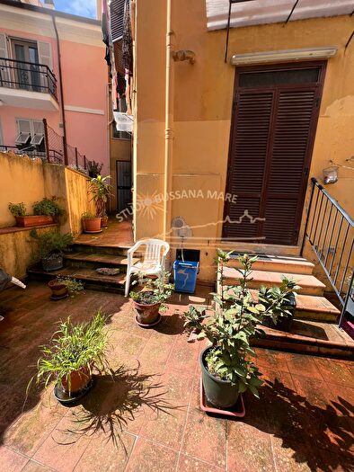 Appartamento trilocale in vendita in Via Goethe, Sanremo