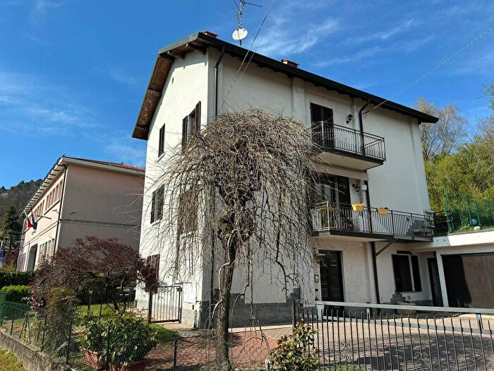 Appartamento bilocale in affitto in Via Giacomo Matteotti, Bizzarone