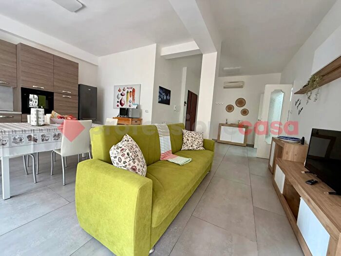 Appartamento quadrilocale in vendita in Via Bologna, Gaeta