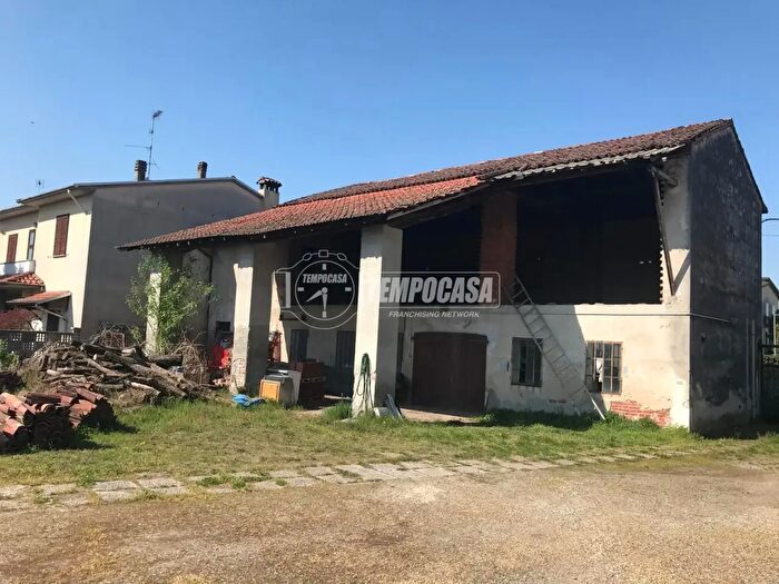 Casa in vendita in Via Roma, Gropello Cairoli