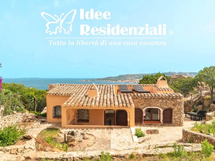 Casa trilocale in affitto in Palau