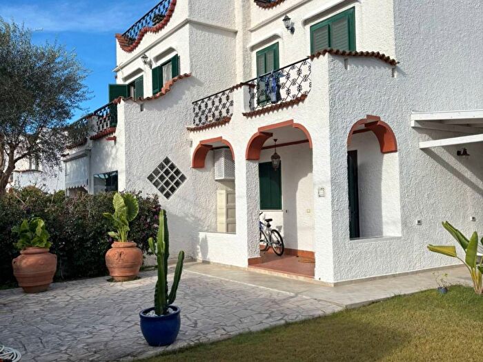 Casa con 5 locali in affitto in Via Terracina, Centro, San Felice Circeo