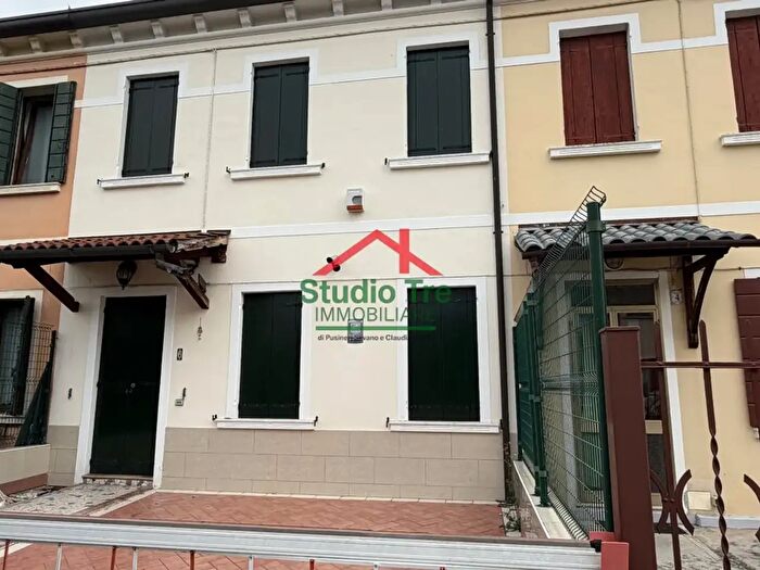 Casa quadrilocale in vendita in Via Alessandro Repetti, Venezia