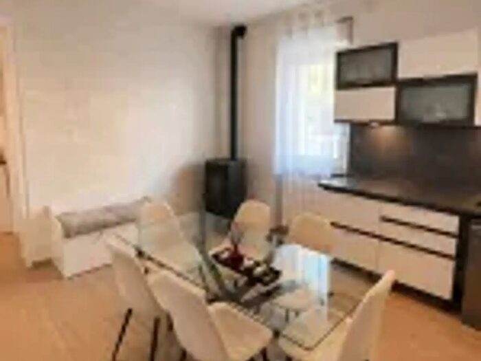 Appartamento trilocale in vendita in Via Fiume, Vicenza