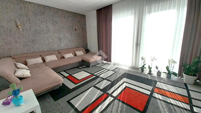 Appartamento con 5 locali in vendita in Corso Milano, Verona