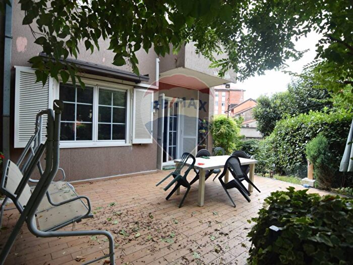 Casa con 5 locali in affitto in via torazza, Centro, Brugherio