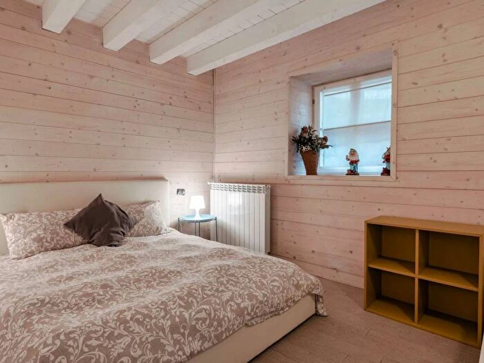 Appartamento trilocale in affitto in Via Arnaldo Berni, Pezzo, Ponte di Legno