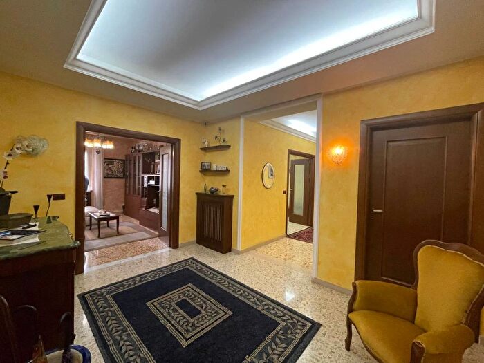 Appartamento con 7 locali in vendita in Viale San Domenico B Sora Frosinone, Sora