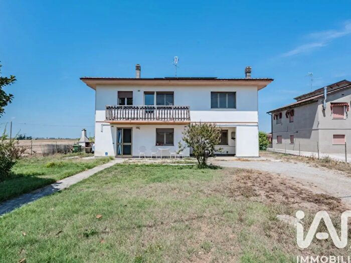 Casa con 7 locali in vendita in Via Comunale b, Bondeno
