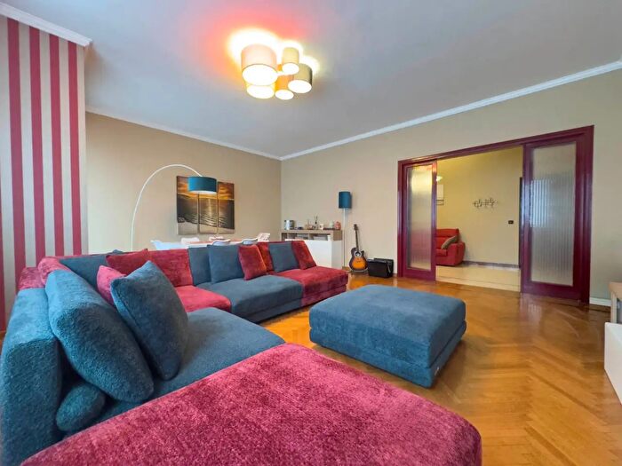 Appartamento con 5 locali in vendita in Corso Monte Grappa, Torino