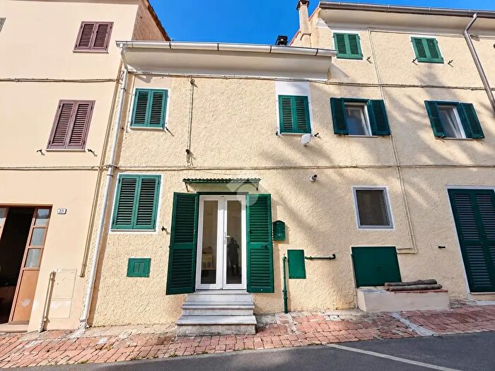Appartamento trilocale in vendita in Via Bruno Buozzi, Crespina Lorenzana