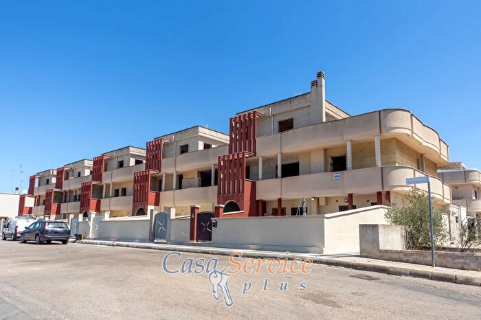 Casa trilocale in vendita in lGo della Costituzione Parabita Le Italia, Parabita