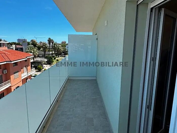 Appartamento trilocale in affitto in Via Mare, San Benedetto Del Tronto