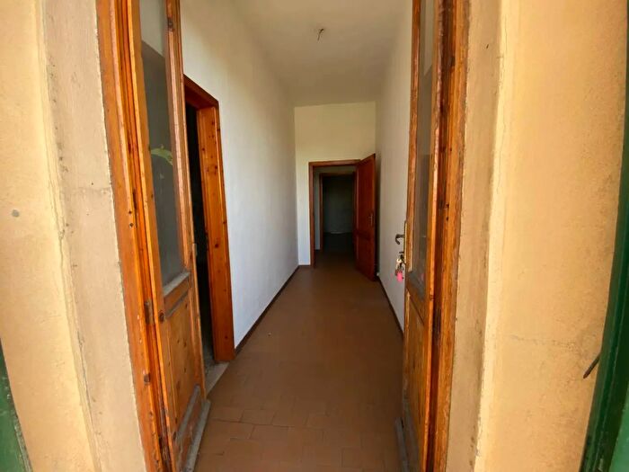 Casa con 8 locali in vendita in Via di Vittorio Snc, Castelfranco Di Sotto