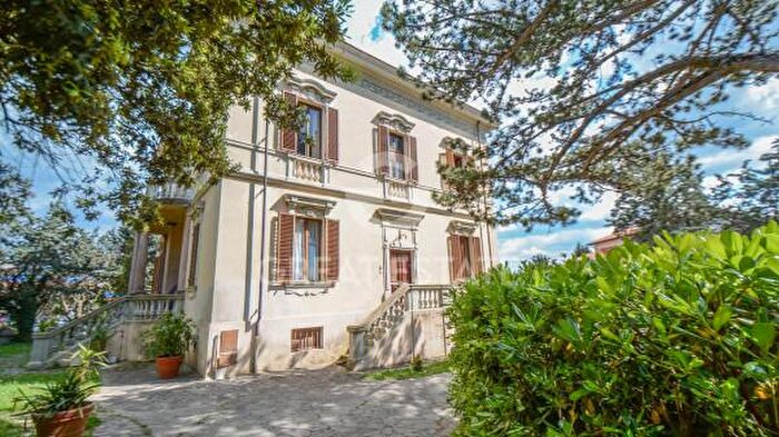 Casa con 6 locali in vendita in Via Europa, Amelia