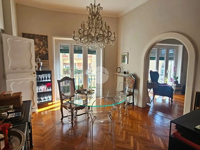 Appartamento trilocale in affitto in Via Archimede, Roma