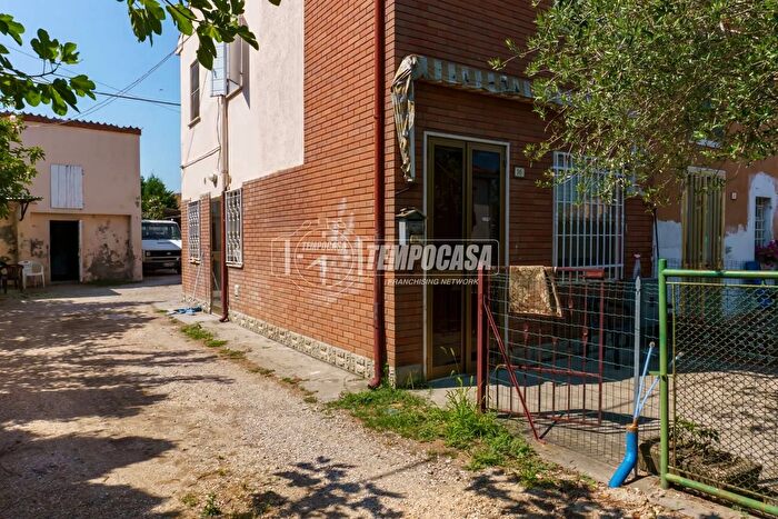 Appartamento quadrilocale in vendita in Via Zenzalino, Argenta