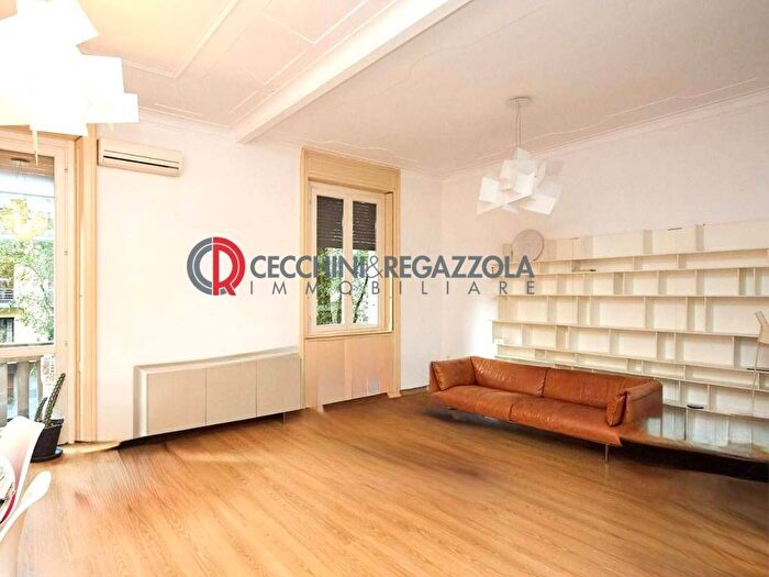 Appartamento quadrilocale in affitto in Via Leone Pancaldo, Morgagni, Milano