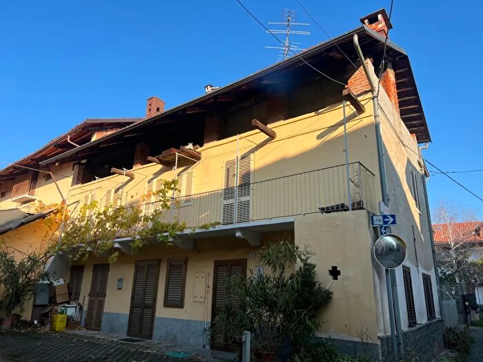 Casa con 6 locali in vendita in Via Roietto, Grosso