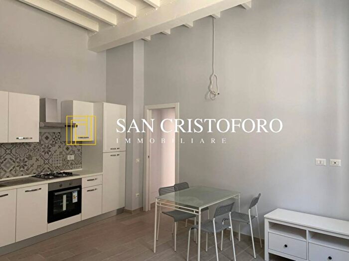 Appartamento trilocale in affitto in Corso della Vittoria, Centro, Caronno Pertusella