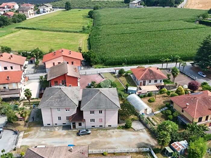 Appartamento quadrilocale in vendita in Via Giovanni Fraire, Revello