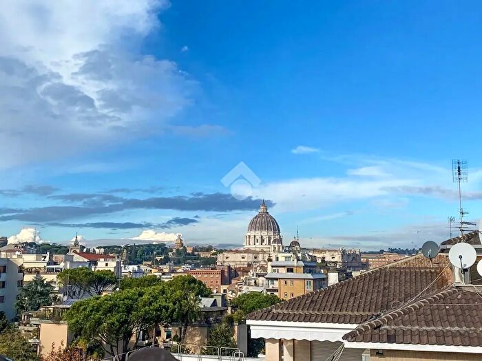 Appartamento bilocale in vendita in Via delle Fornaci, Roma