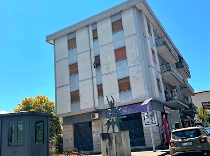 Appartamento quadrilocale in vendita in Via della Resistenza Andreotta Castrolibero Cosenza Calabria Italia, Castrolibero