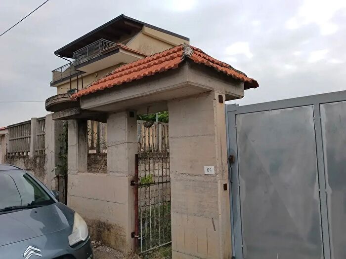 Casa quadrilocale in vendita in Località Boscariello, Eboli