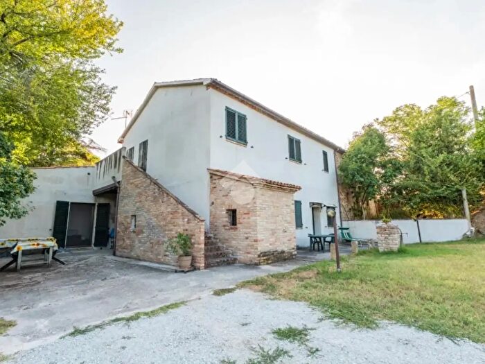 Casa quadrilocale in vendita in Via della Zingarina, Rimini
