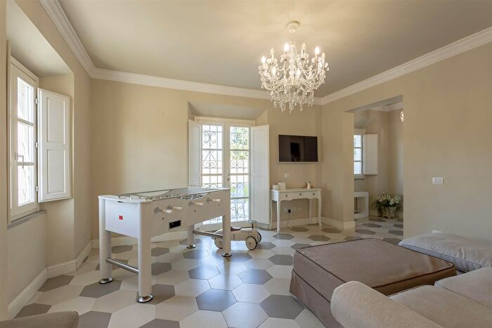 Casa con 9 locali in vendita in Via Madonna del Violo, Poggio A Caiano