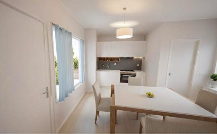 Appartamento trilocale in vendita in Via Antonio Stoppani, Trento