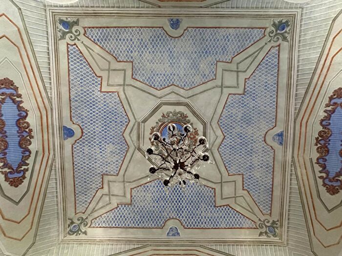 Casa con 13 locali in vendita in Piazza Patrioti, Cortemaggiore