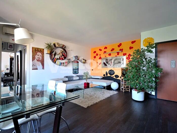 Appartamento bilocale in affitto in Via Asiago, Monza