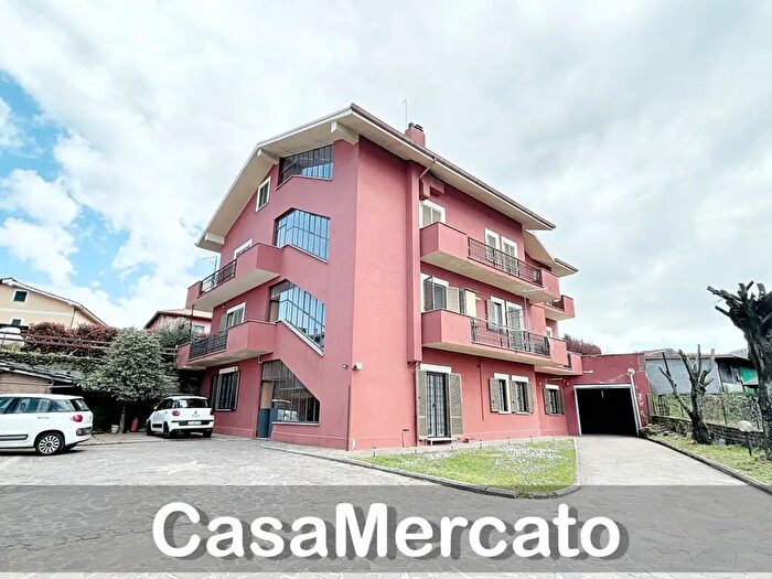 Appartamento trilocale in vendita in Rocca Di Papa