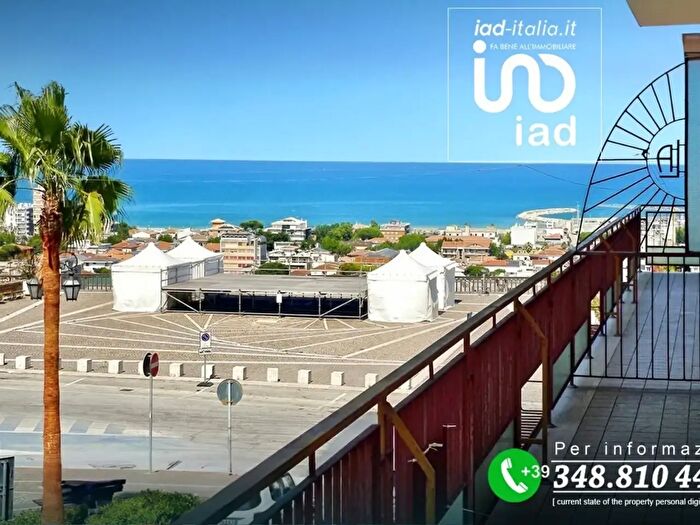 Appartamento con 5 locali in vendita in Via Piazza della Libertãnbsp, Giulianova