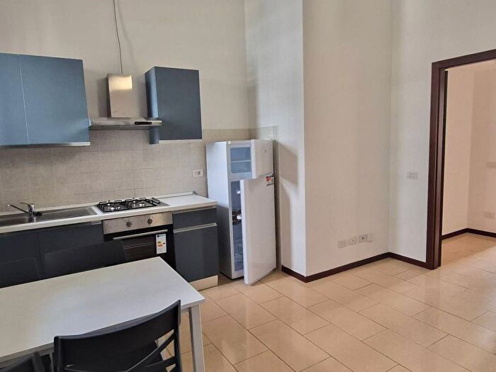 Appartamento bilocale in affitto in Via Polesine, Corvetto, Milano