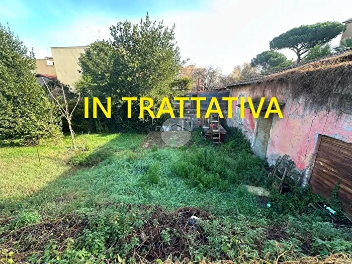 Casa con 5 locali in vendita in Via Sulpici, Roma