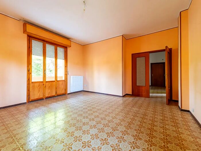 Appartamento quadrilocale in affitto in Via La Spezia, Parma