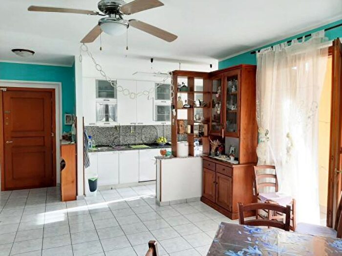 Appartamento quadrilocale in vendita in Via Pedoni, Citta Di Castello